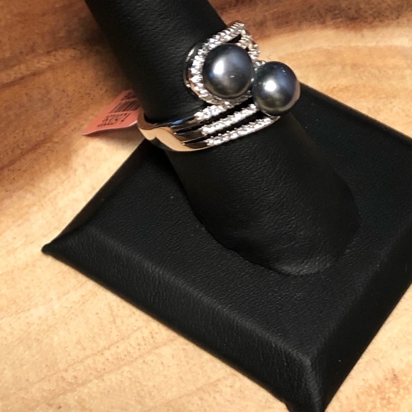 Freshwater Peacock Pearl, Simulated White Diamond - Picture 6 of 8